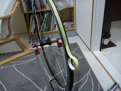 EASTON EA90AERO チューブレス用リムテープを貼る