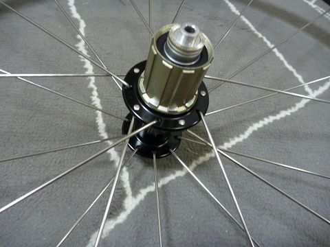EASTON EA90AEROの後輪組み直し フリー側は１クロス