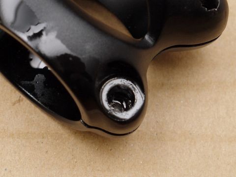 3Tの折れたチタンボルト抜き