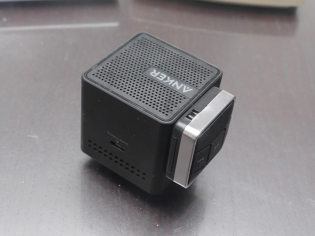 Bluetoothスピーカーとリモコン